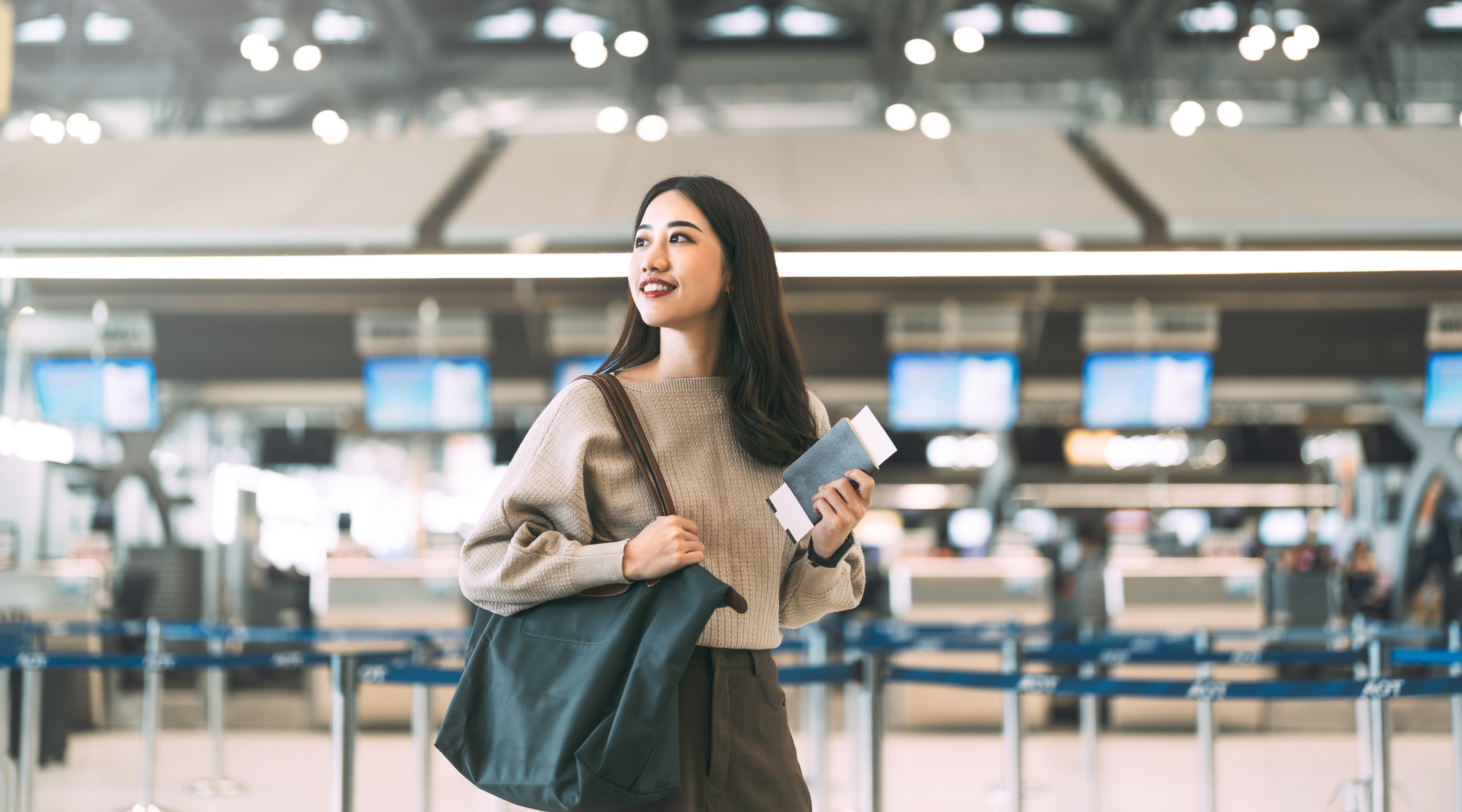 Christmas flights from the UK fall by up to 39 percent as KAYAK reveals ...