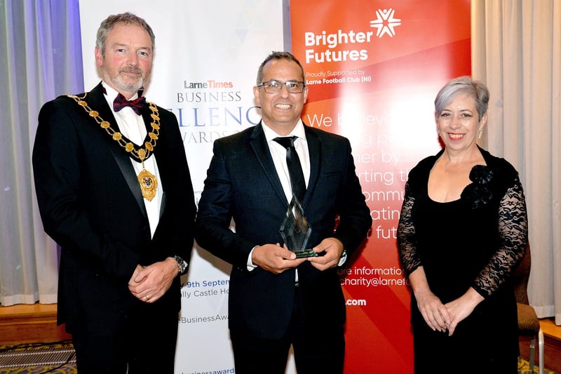 The prize for Best Export Business of the Year was awarded to Raptor Photonics with Joe Graham accepting the award. 
Also included are Mayor of Mid and East Antrim Council, Councillor William McCaughey and Valerie Martin, NI senior weeklies editor, JPIMedia NI. INLT37-237.