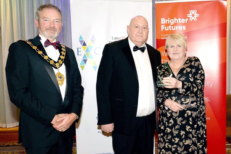 The award for Larne Times Readers Favourite Eating Establishment went to The Stove, with the trophy being picked up by John Campbell and Marie Crookes, centre. Also included is the Mayor of Mid and East Antrim Council, Councillor William McCaughey.INLT37-230.