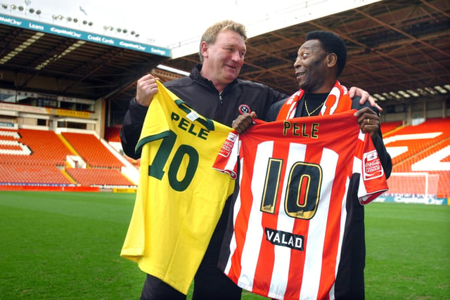 Pele with another famous No.10, Tony Currie