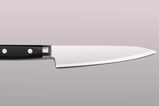 A knife. Picture from Pixabay.