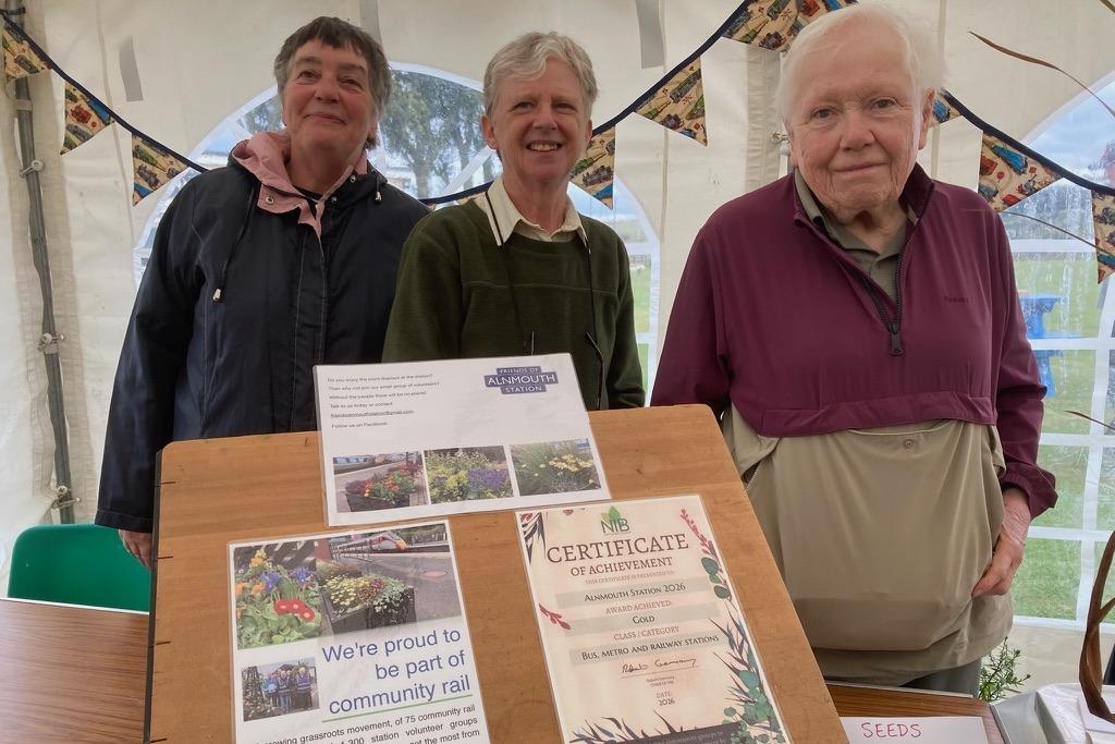 Gold award for Alnmouth railway station volunteers at Northumbria in Bloom ...