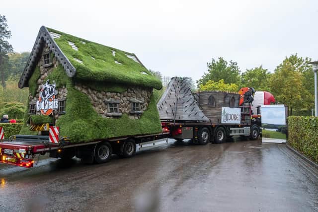 Clan houses being delivered to The Alnwick Garden.