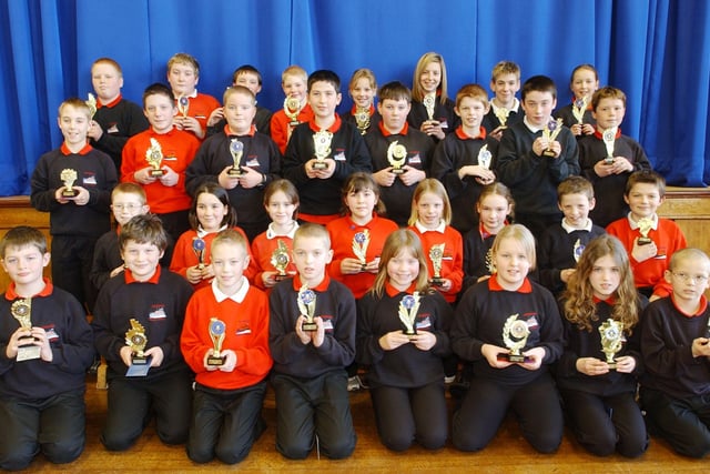 SEAHOUSES MIDDLE SCHOOL, PRIZES AWARDED DURING COMPETITION WEEK.