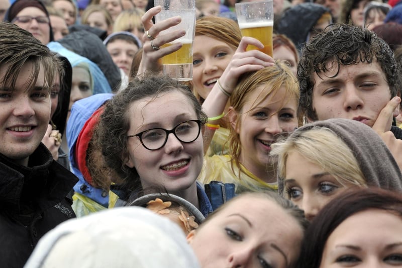 Crowds at the 2012 Jessie J concert at Alnwick Castle enjoying the fun ... and the beer!