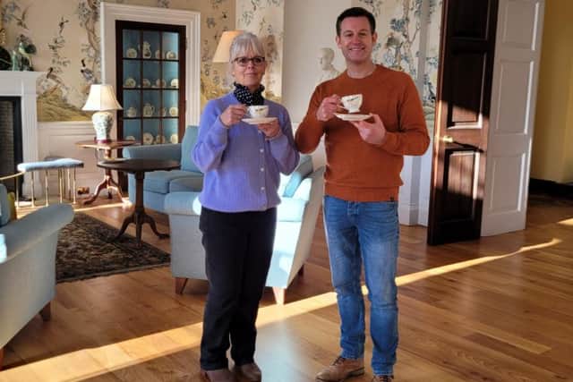 Matt and his mum, Janice, learnt how to blend Earl Grey tea.
