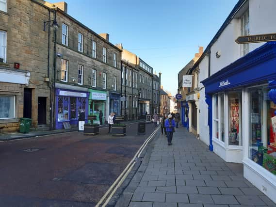 Plans for the permanent pedestrianisation of Narrowgate have moved a step closer.