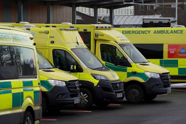 More than one in 20 ambulance patients waited more than an hour to be handed over to accident and emergency services between December 11 and 18.