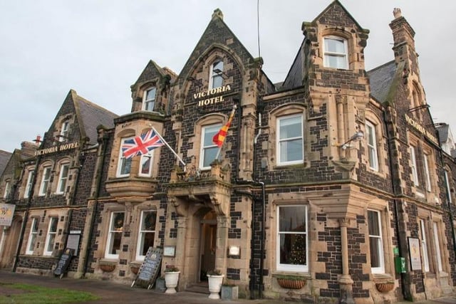 This popular pub/hotel has 1,523 reviews and has 4 stars.
