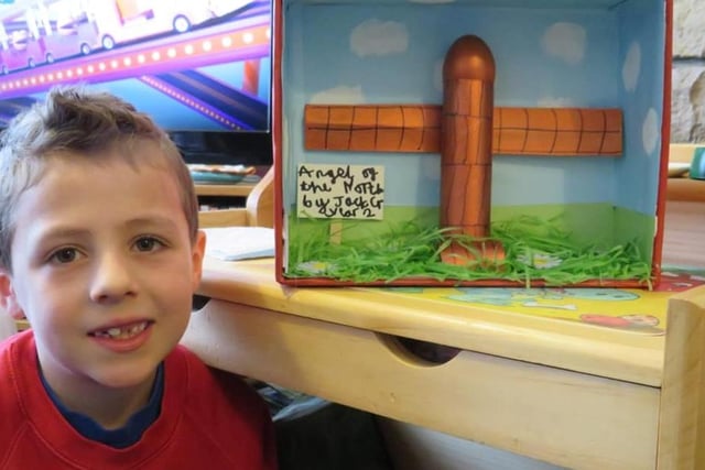 Jack shows off his monumental Angel of the North egg scene.