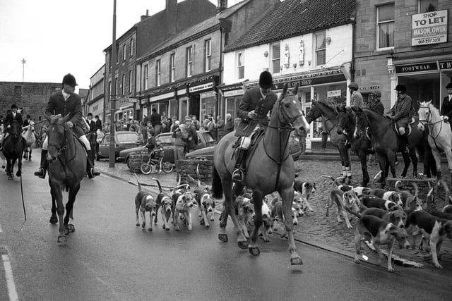 The New Year's Day hunt meet sets off in Alnwick in 1988.