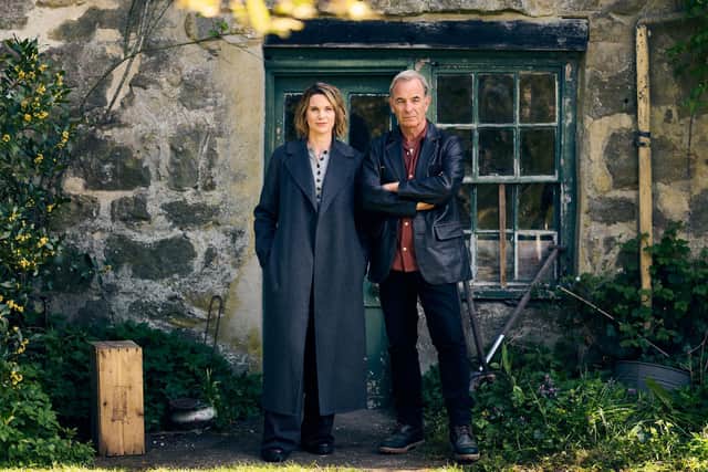 DI Rose O'Connell, played by Liz White, and Joe Ruby, played by Robson Green. (BBC/Lonesome Pine Productions/Alex Telfer)