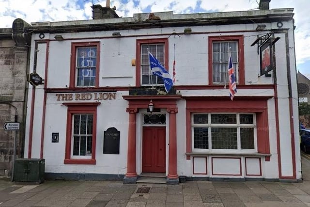 The Red Lion is sixth with a 4.4 rating.