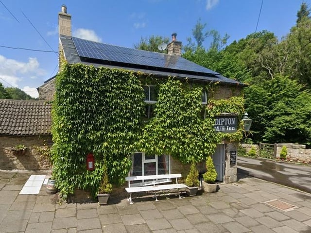 A cosy pub and beer garden with 4.7 stars out of 241 reviews.