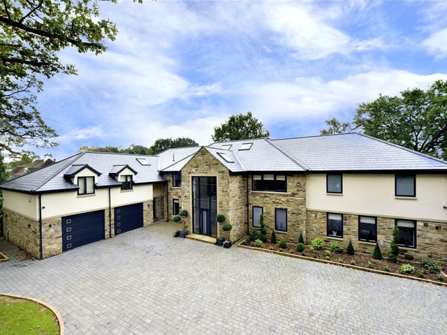 Live in the lap of luxury in this stunning eight bedroom home, with landscaped gardens that extend to an acre, a private swimming pool and sauna, and surrounding countryside views. GBP: 3,000,000