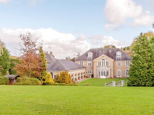 Situated in one of the most exclusive addresses in North Leeds, this property boasts luxurious furnishings throughout, a private indoor swimming pool, sprawling gardens and open countryside nearby. GBP: 2,800,000