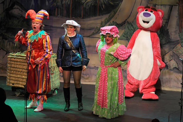 Spittal Variety Group production of Snow White.