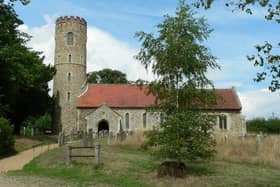 Holton parish church. Picture by Pommes104 in Wikipedia.