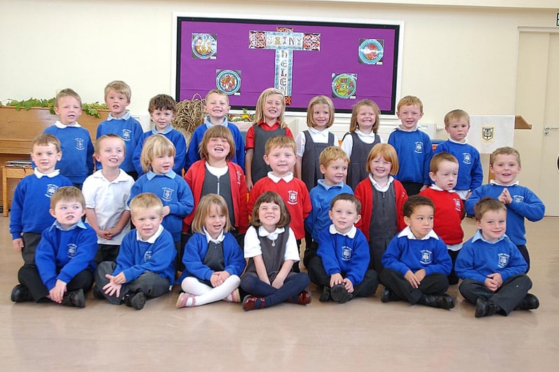 New starters at Longhorsley First School in September 2003.