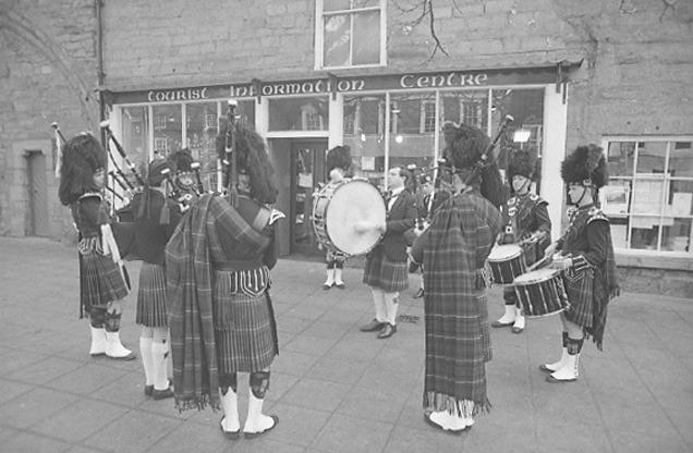 Morpeth pipers in December 1985.