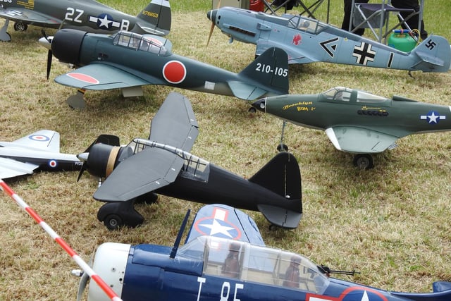 Model vintage aircraft.