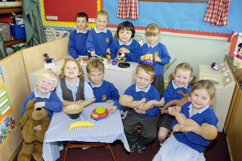 New starters at Hipsburn First School in September 2007.