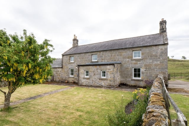 The farmhouse is believed to be mainly of 19th century construction and is faced in dressed sandstone.