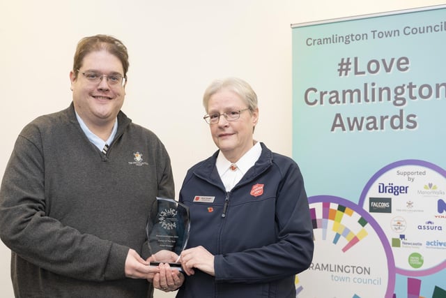 Andy Robson from the Inn Collection Group presented the Citizen of the Year award to Susan Younger, who is involved in a number of community initiatives with organisations like the Salvation Army and Royal British Legion. She also makes blankets for people in chemotherapy, runs a toddlers group and a crochet class, and cares for her mother.