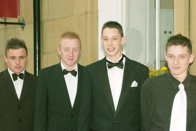 Students of Coquet High School at their 2007 prom.