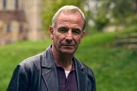 Robson Green filming for The Northumbria Mysteries by the coast. (Photo: BBC/Lonesome Pine Productions/Alex Telfer)