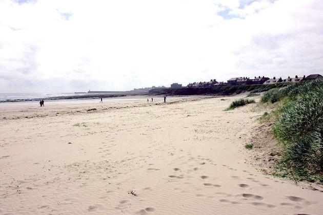 St Aidan's beach in Seahouses is ranked number 1. This lovely stretch of sand offers great views of the Farne Islands and has the advantage of being close to the amenities of Seahouses.