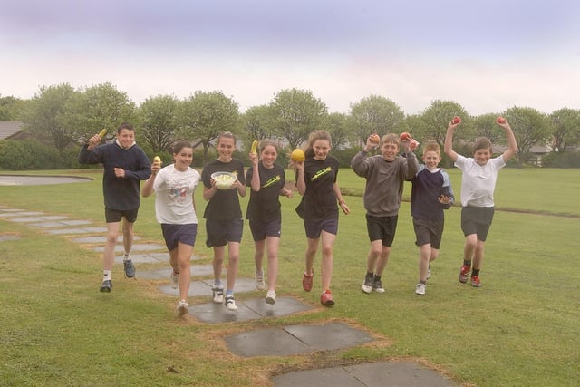 SEAHOUSES MIDDLE SCHOOL ENJOY THEIR NEW MARATHON CLUB AND HEALTHY EATING PROGRAMME.
