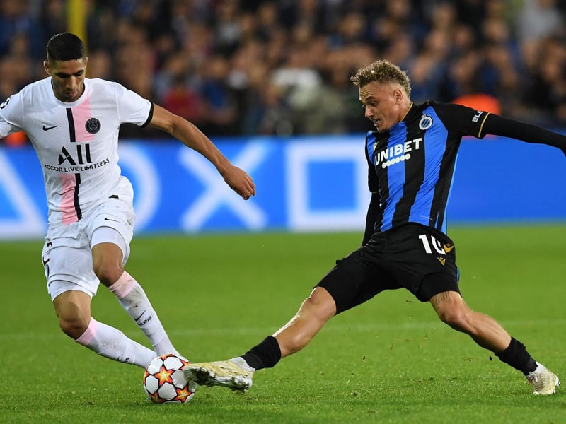 Leicester City and Arsenal are both said to be admirers of Club Brugge forward Noa Lang. The €30m-rated ace thrived in front of goal during a loan spell for his current side last season attracted strong interest from Leeds United. (Fichajes)