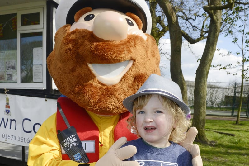 Harrison meeting mascot Stormy Stan from Blyth RNLI at Ridley Park in 2017.