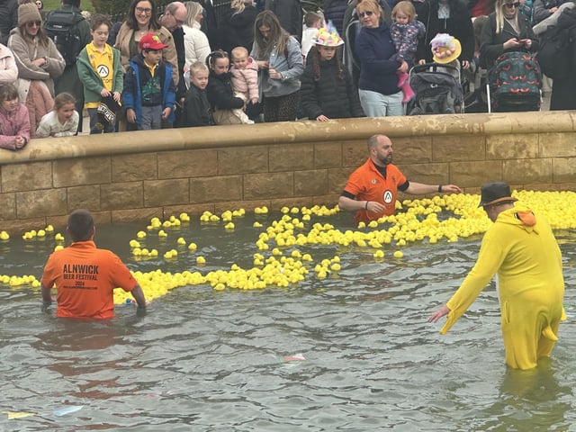 Alnwick Round Table members in the Grand Cascade.