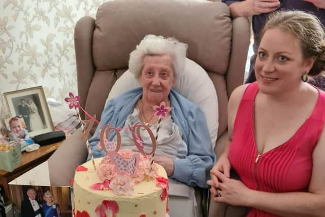 Lilian Hindle with her granddaughter Emma on her 100th birthday.