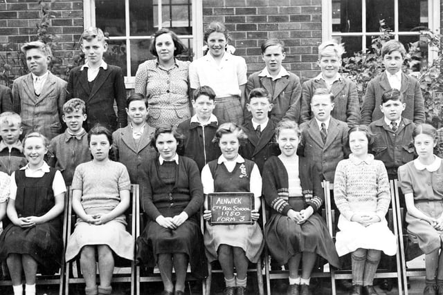Alnwick County Modern School, 1950, class 3.