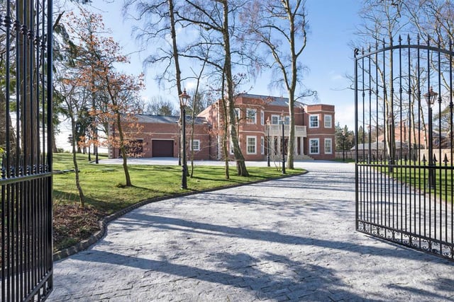 step-inside-prestigious-northumberland-mansion-complete-with-swimming