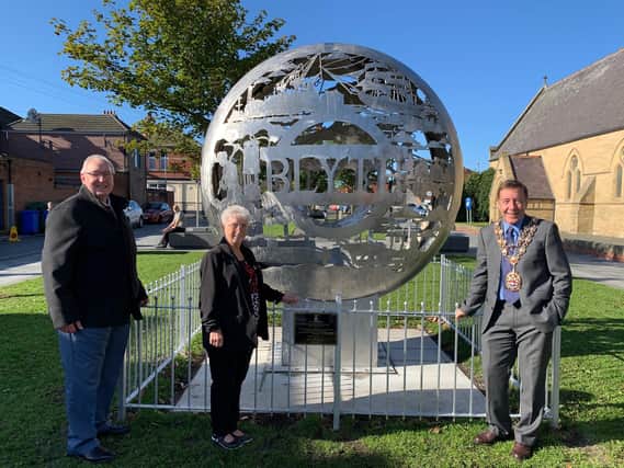 Coun Grant Davey, Coun Kath Nisbet and the Mayor Coun Warren Taylor with the new sculpture in Blyth.