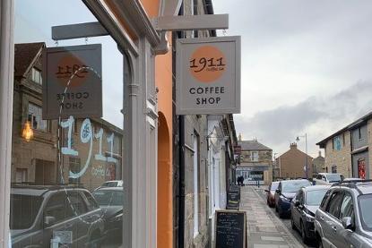 The coffee shop, which takes the number one spot, is popular not just for its coffee but also for breakfast sandwiches. It also serves delicious scones and cakes.