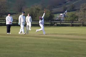 Chalana de Silva in bowling action for Alnmouth & Lesbury