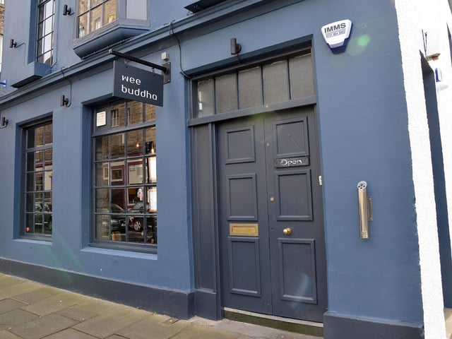 Wee Buddha is one of those restaurants with a handy entirely gluten free menu. This pan-Asian restaurant in Jamaica Street has GF noodle dishes, stir fry, Thai curries, sharing platters and fish dishes. There are also a number of ice creams and sorbets to choose for dessert.