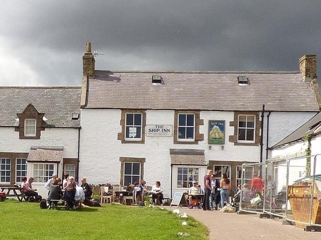 The Ship Inn has 4.5 stars out of 2036 reviews and has been frequently named as one of the best beer gardens in the county.