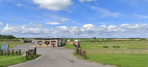Beadnell Bay Camping and Caravanning Club Site has 4.5 rating from 806 reviews.