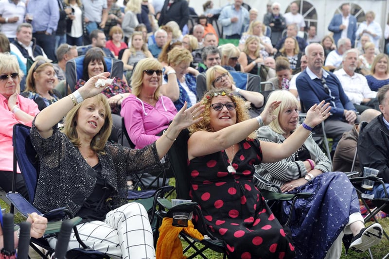 A bit of audience participation at Tom Jones' 2015 concert beneath Alnwick Castle.
