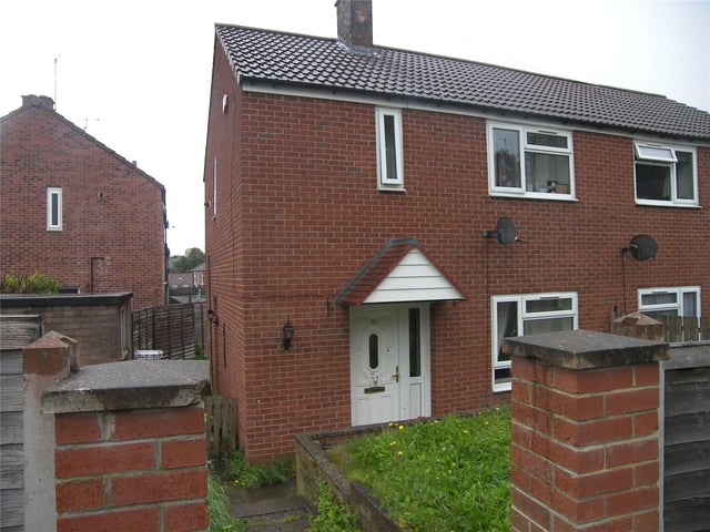This family home is currently the cheapest in the area, according to Rightmove, making it ideally suited to investors looking to pick up a bargain, or for first time buyers to get on the property ladder. GBP: 85,000