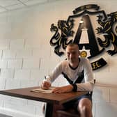 Robbie Dale signs on for Ashington.