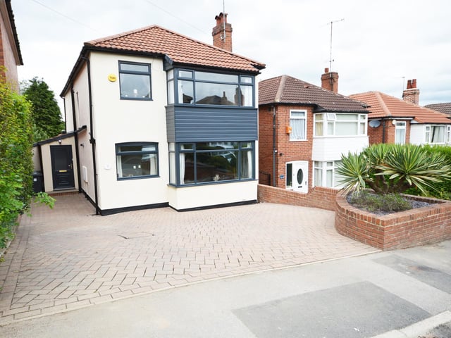 This detached property sits in a popular cul-de-sac between Chapel Allerton and Meanwood, and boasts an open plan living space and a stunning garden and outdoor terrace area. GBP: 375,000