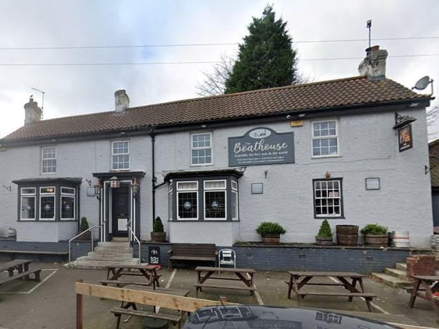 A popular local pub with 4.5 stars out of 796 reviews.