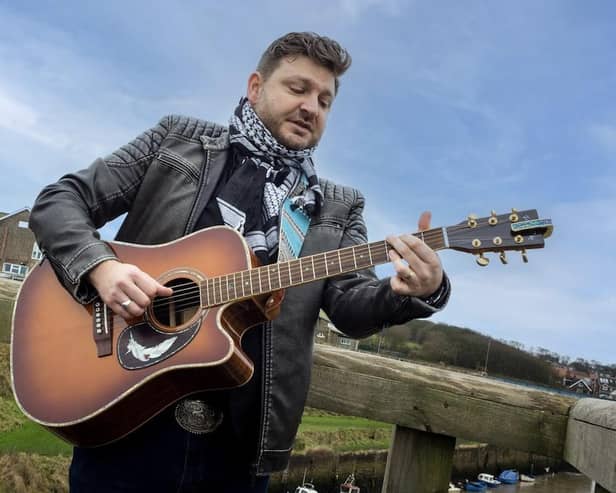 Peter Donegan, the son of Skiffle icon Lonnie Donegan, will perform at the festival. (Photo by Michael Bailey)